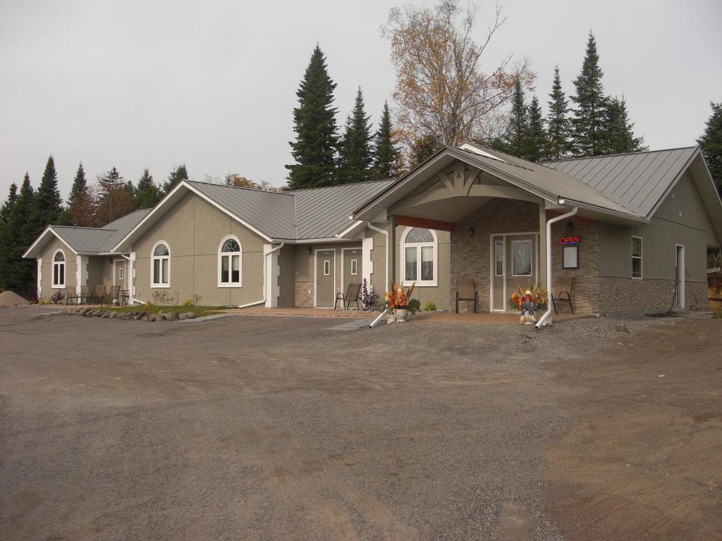 Seasons Extended Stay Suites Thunder Bay Exterior foto